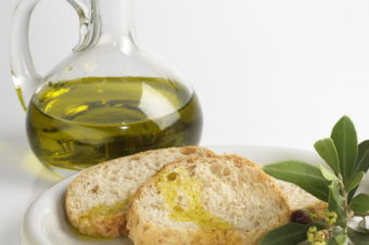 L’olio extravergine d’oliva aiuta a prevenire i tumori